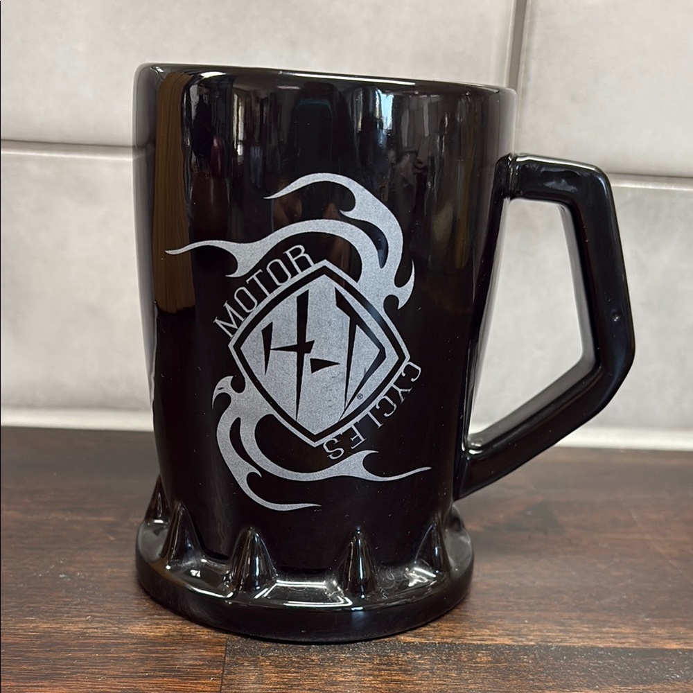 Harley-Davidson Black Mug with Silver Design